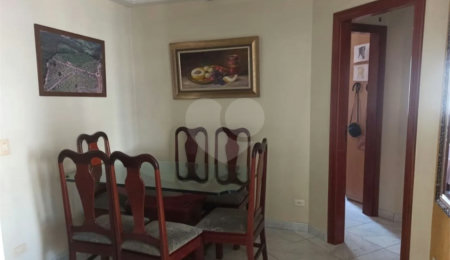 Apartamento à venda com 3 quartos, sendo 1 suíte, em Vila Hamburguesa, São Paulo, SP