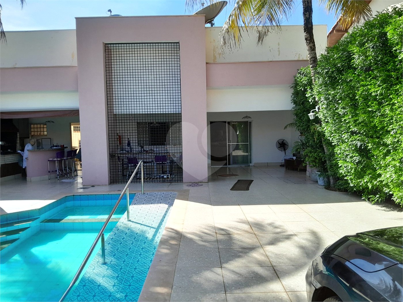 Casa à venda com 4 quartos, sendo 3 suítes, em Boa Esperança, Cuiabá, MT