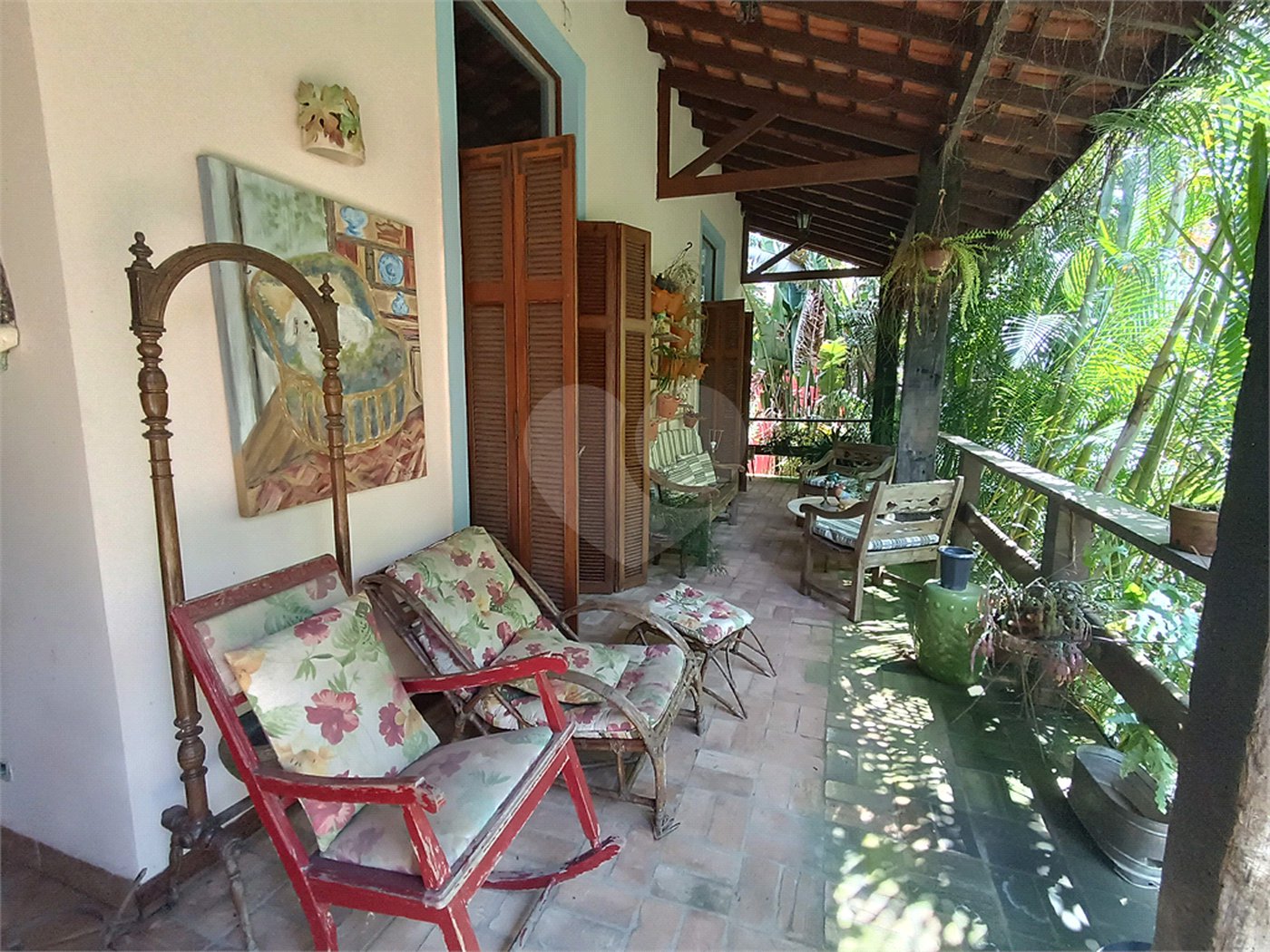 Casa à venda com 4 quartos, sendo 3 suítes, no condomínio Patrimônio do Carmo, São Roque - SP