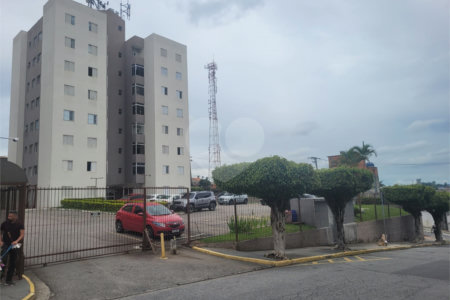 Apartamento à venda com 2 quartos em Vila Júlia, Poá, SP