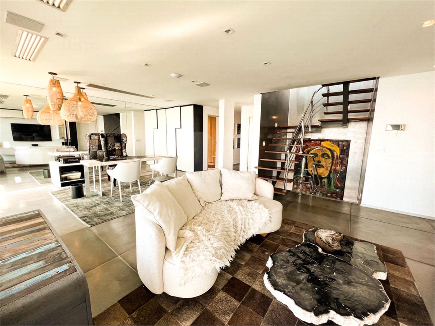 Casa à venda ou para alugar com 5 suítes em Joá, Rio de Janeiro, RJ