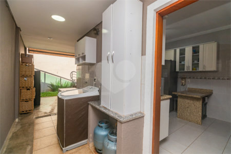 Casa à venda com 4 quartos, sendo 2 suítes, em Jardim Prudência, São Paulo, SP