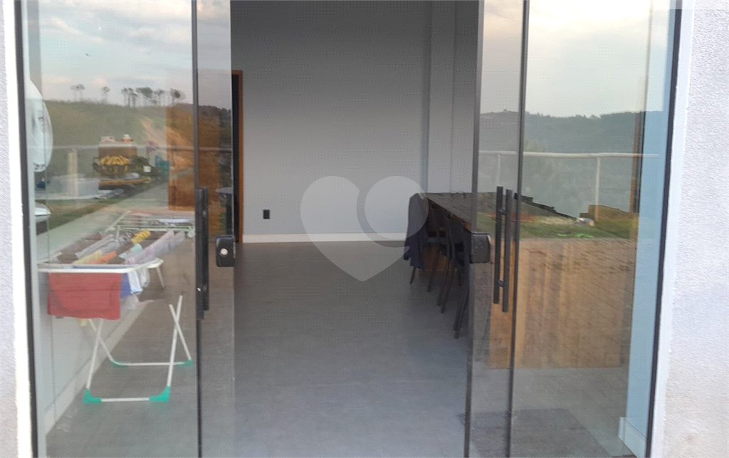 Chácara à venda com 4 suítes em Moreiras, Mairinque, SP