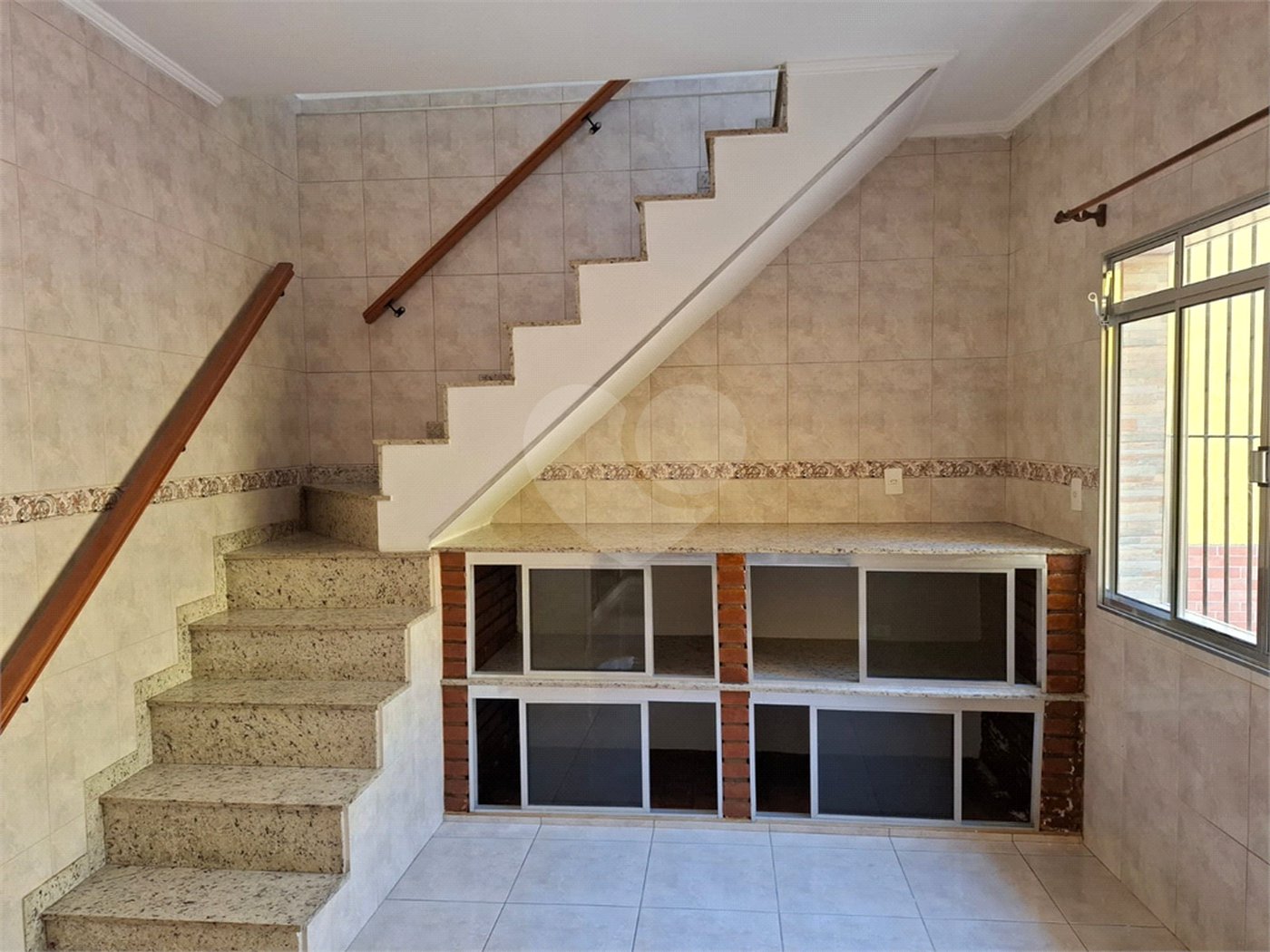 Sobrado à venda com 3 quartos no Brasilândia, São Paulo, SP
