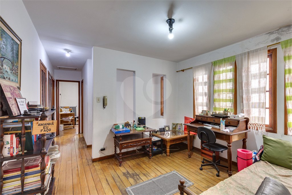 Sobrado à venda com 4 quartos, sendo 2 suítes, em Chácara Santo Antônio, São Paulo, SP