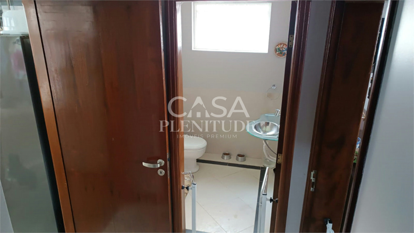 Casa à venda com 3 quartos, sendo 1 suíte,  em Jardim Americano, Sorocaba, SP