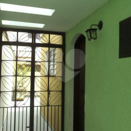Sobrado à venda com 3 quartos, sendo 1 suíte, em Parada Inglesa, São Paulo, SP