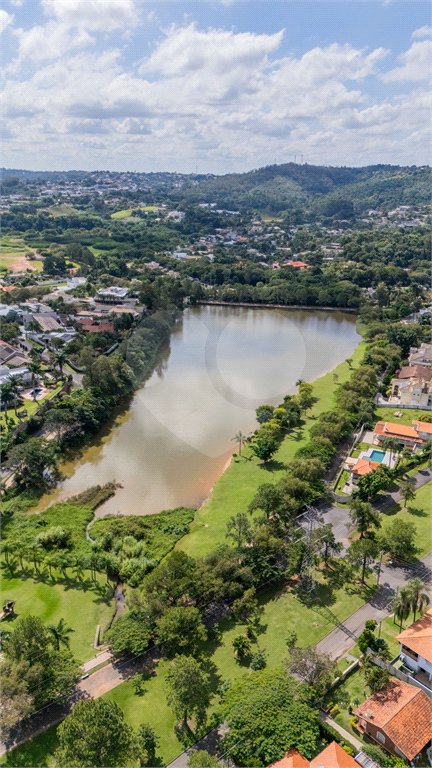 Casa à venda com 5 suítes no condomínio Fazenda São Joaquim, Vinhedo - SP