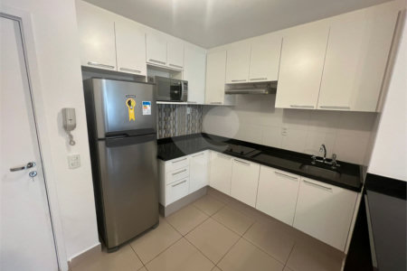 Apartamento à venda com 2 quartos, sendo 1 suíte, em Parque Industrial Tomas Edson, São Paulo, SP