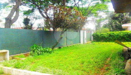 Casa Térrea à venda com 5 quartos, sendo 3 suítes,  em Planalto Paulista, São Paulo, SP