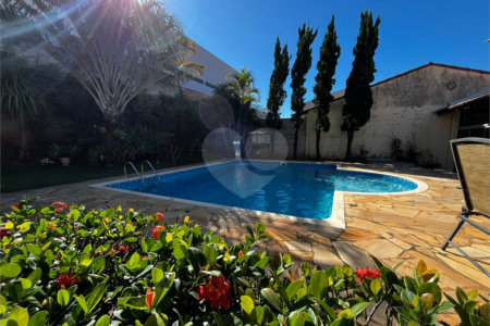 Casa à venda com 3 quartos, sendo 1 suíte, em Vila Nastri, Itapetininga, SP