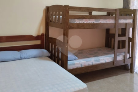 Chácara à venda com 2 quartos em Portal dos Pássaros, Alambari, SP