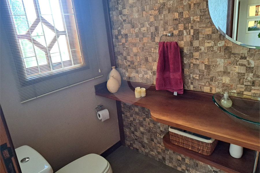 Casa à venda com 3 suítes em Granja Viana, Cotia, SP
