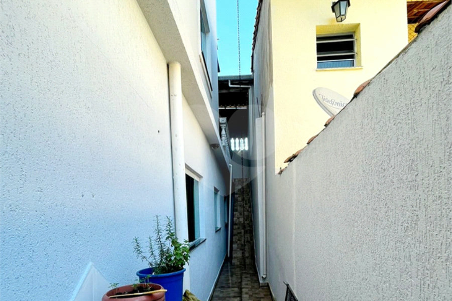 Sobrado à venda com 6 quartos, sendo 1 suíte,  em Horto, São Paulo, SP