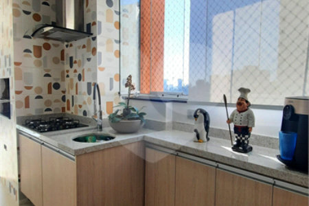 Apartamento à venda com 3 suítes em Jardim Marajoara, São Paulo, SP