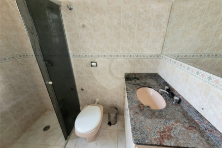 Sobrado à venda com 3 quartos, sendo 1 suíte, em Jardim Líbano, São Paulo, SP