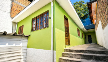 Casa à venda com 3 quartos em Jardim das Esmeraldas, São Paulo, SP