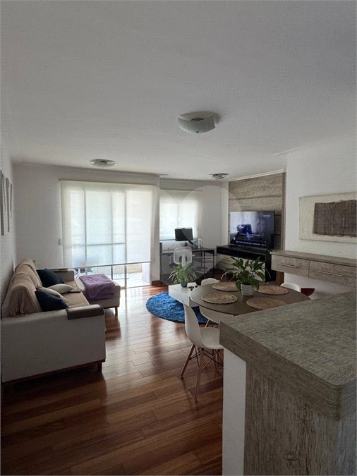 Apartamento à venda com 3 quartos, sendo 1 suíte, em Vila Suzana, São Paulo, SP