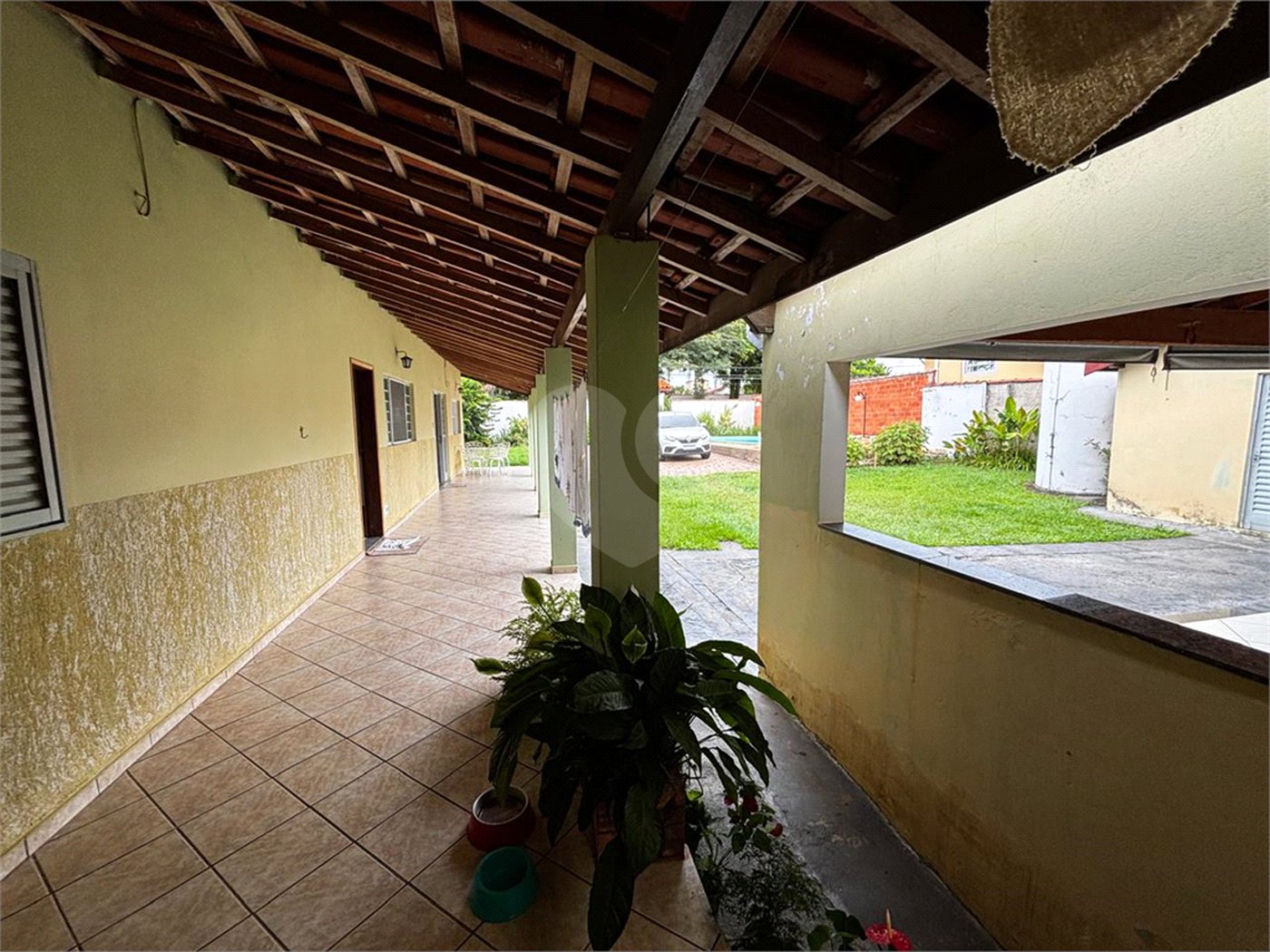 Casa à venda com 4 quartos, sendo 2 suítes, no condomínio Zuleika Jabour, Salto - SP
