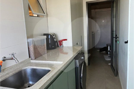 Apartamento à venda com 3 suítes em Mirandópolis, São Paulo, SP