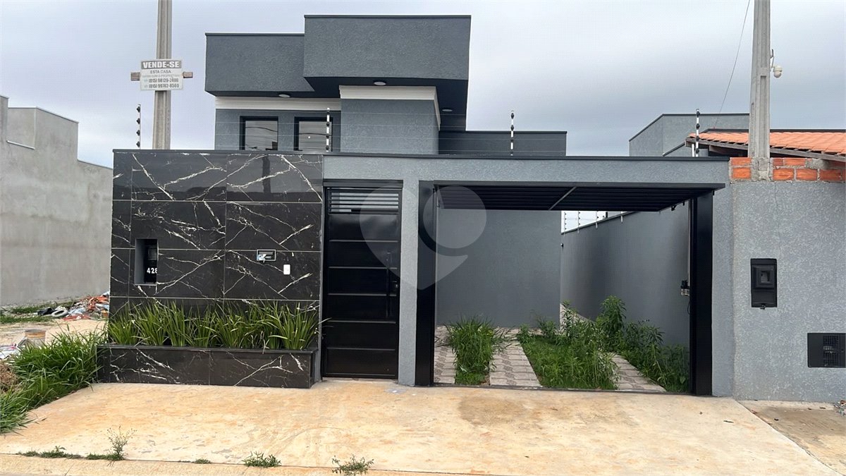 Casa à venda com 3 quartos, sendo 1 suíte, em Parque Itapê, Itapetininga, SP