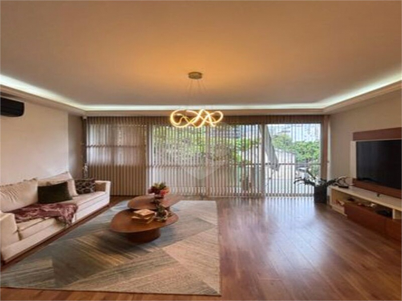 Apartamento à venda com 3 quartos, sendo 1 suíte, em Lagoa, Rio de Janeiro, RJ