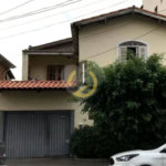 Casa à venda com 3 quartos, sendo 1 suíte, em Cambuci, São Paulo, SP