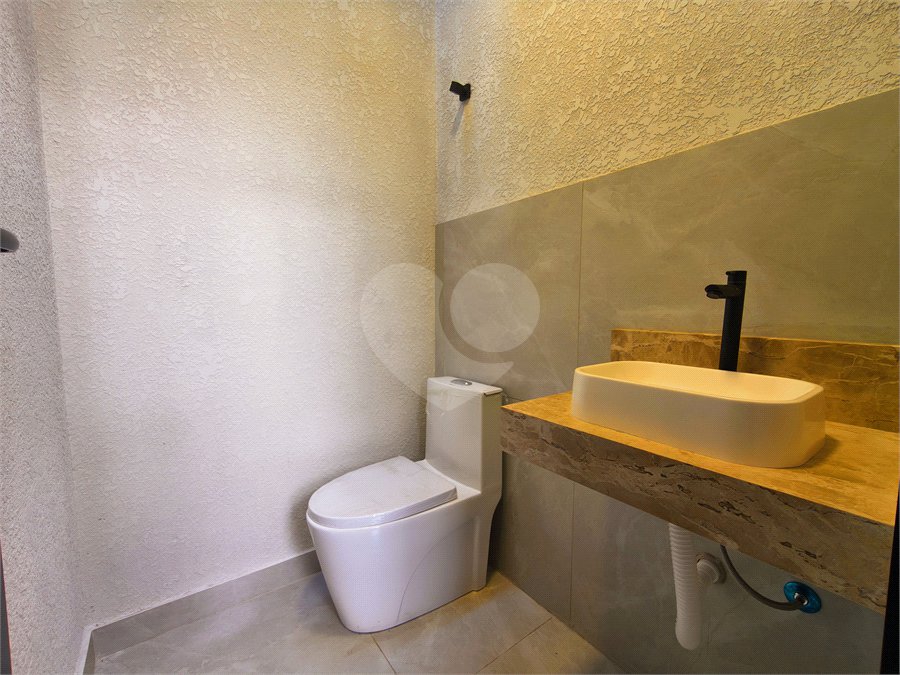 Casa à venda com 3 quartos, sendo 1 suíte, no condomínio Horto Florestal Villagio, Sorocaba - SP