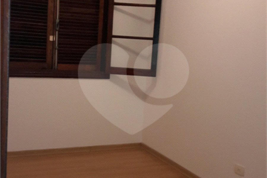 Sobrado à venda com 4 quartos, sendo 2 suítes, em Mandaqui, São Paulo, SP