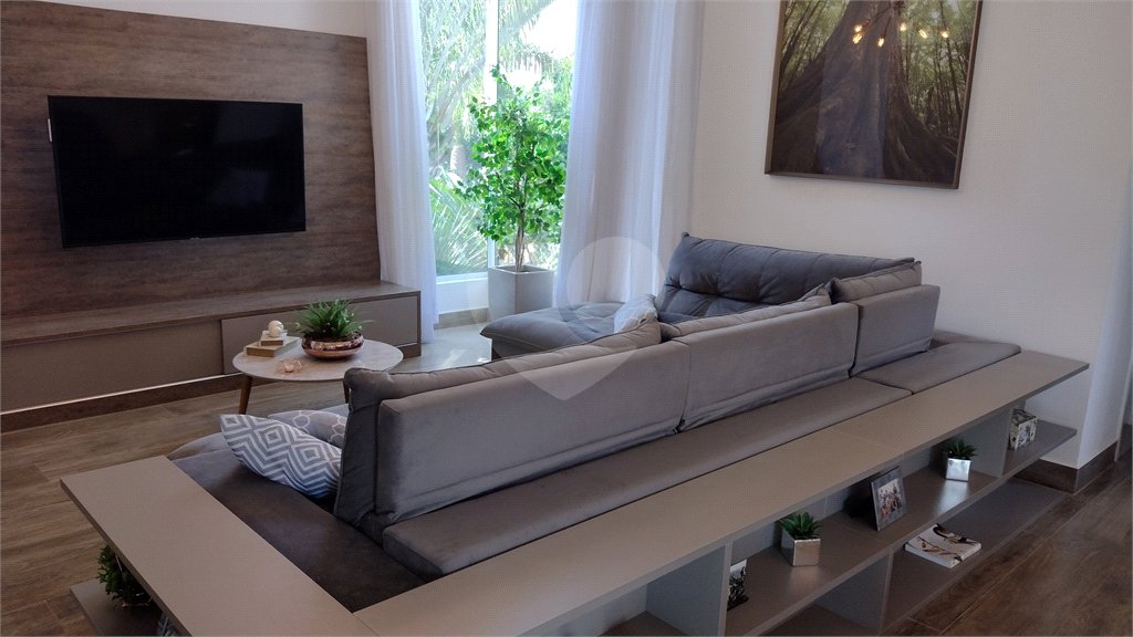 Casa à venda com 4 suítes no condomínio Horizonte Azul II, Itupeva - SP