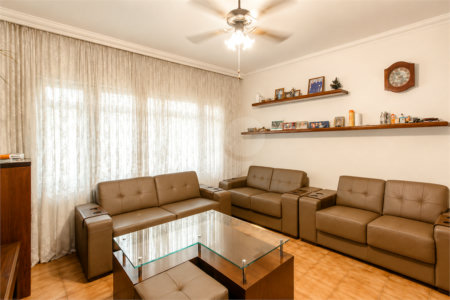 Casa de Vila à venda com 4 quartos, sendo 2 suítes, em Chácara Santo Antônio (zona Sul), São Paulo, SP