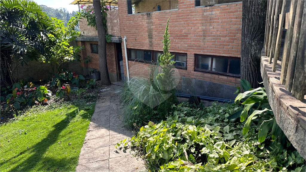Casa à venda com 8 quartos, sendo 4 suítes, em Eldorado, Diadema, SP