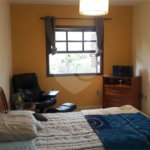 Casa à venda com 5 quartos, sendo 3 suítes,  em Vila Oliveira, Mogi das Cruzes, SP
