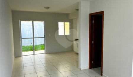 Casa à venda com 2 quartos em Taboão, São Roque, SP