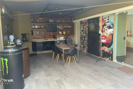 Casa à venda com 3 suítes no condomínio Valença, Sorocaba - SP