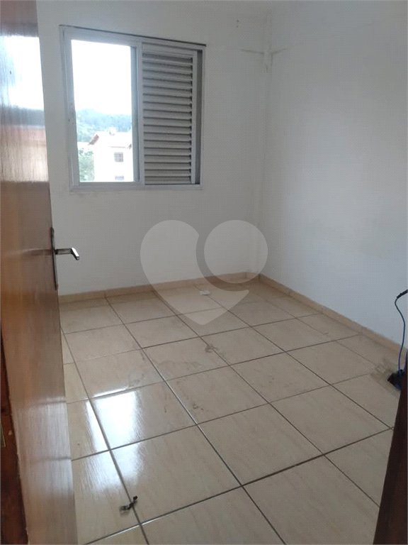 Apartamento à venda com 2 quartos em Cidade Tiradentes, São Paulo, SP