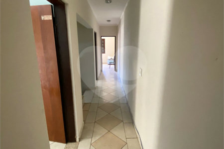 Sobrado à venda com 5 suítes em Jardim dos Ipês, Suzano, SP