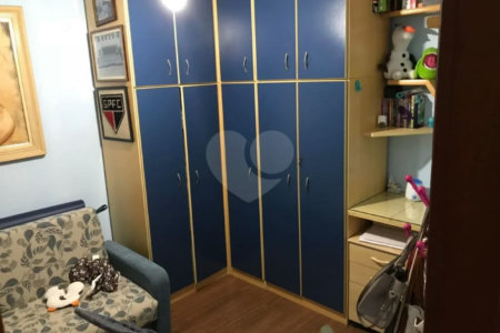 Casa à venda com 3 quartos, sendo 1 suíte, no condomínio Residencial Gabriela, São Paulo - SP