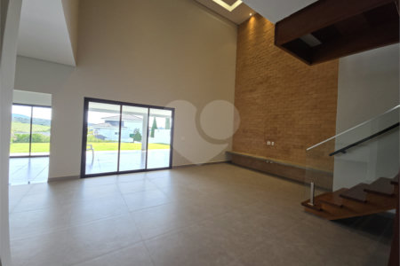 Casa à venda com 3 suítes no condomínio Village Ipanema I, Araçoiaba da Serra - SP