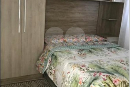 Casa à venda com 3 quartos, sendo 1 suíte, no condomínio Residencial Vila D`ouro, Cotia - SP