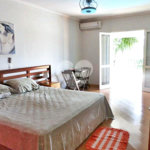 Casa à venda com 6 quartos, sendo 5 suítes,  no condomínio Conjunto Residencial Itaguaçu, São Paulo - SP