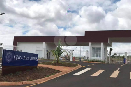 Casa à venda com 3 suítes no condomínio Quinta dos Ventos, Ribeirão Preto - SP