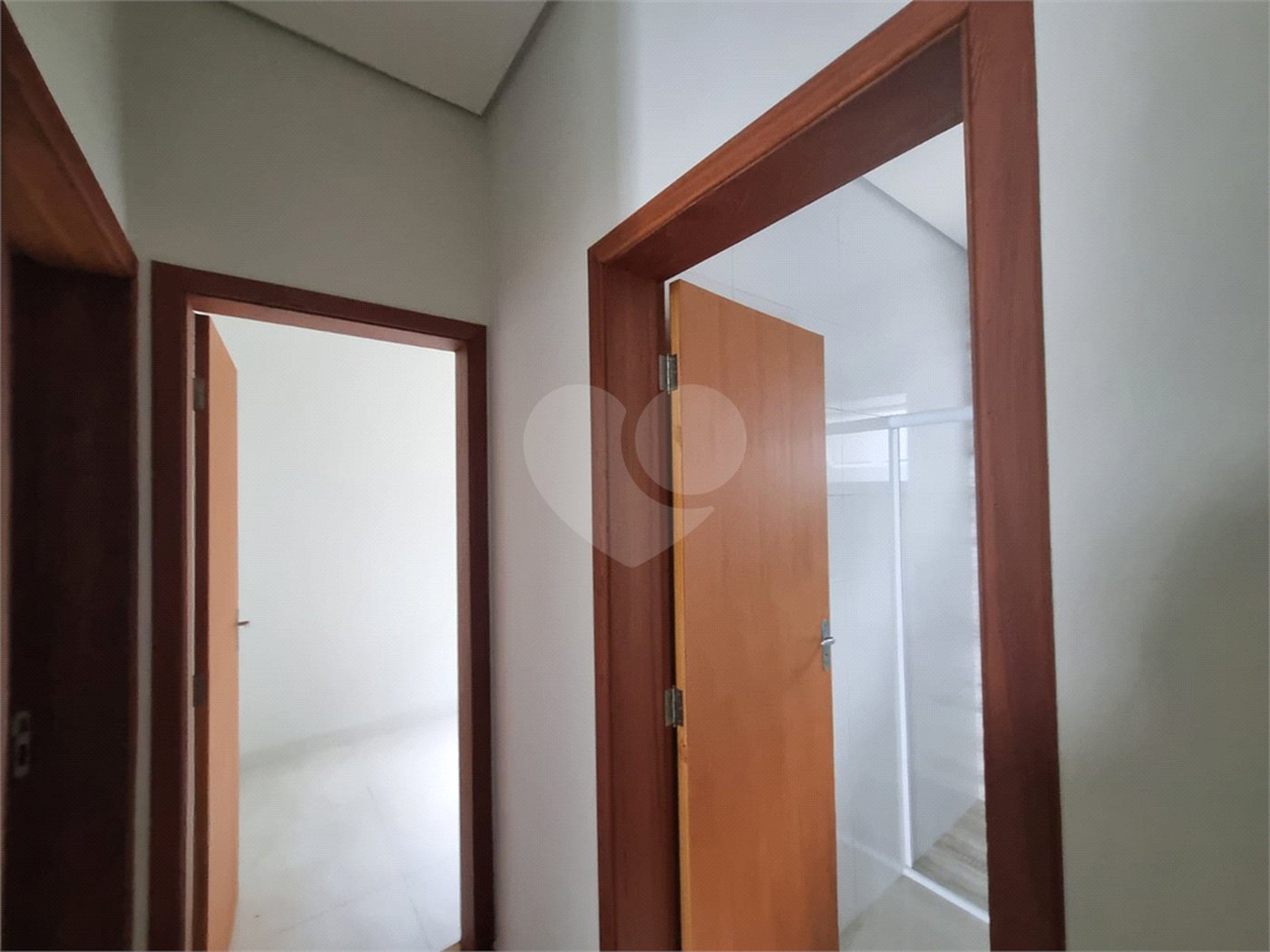 Casa à venda com 3 quartos, sendo 1 suíte, no condomínio Jardim Residencial Villagio Ipanema I, Sorocaba - SP
