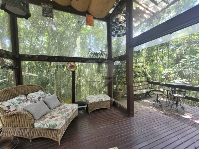 Casa à venda com 2 suítes no condomínio Alpes da Cantareira, Mairiporã - SP