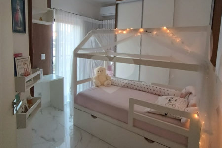 Casa à venda com 3 suítes no condomínio Granja Deolinda, Sorocaba - SP