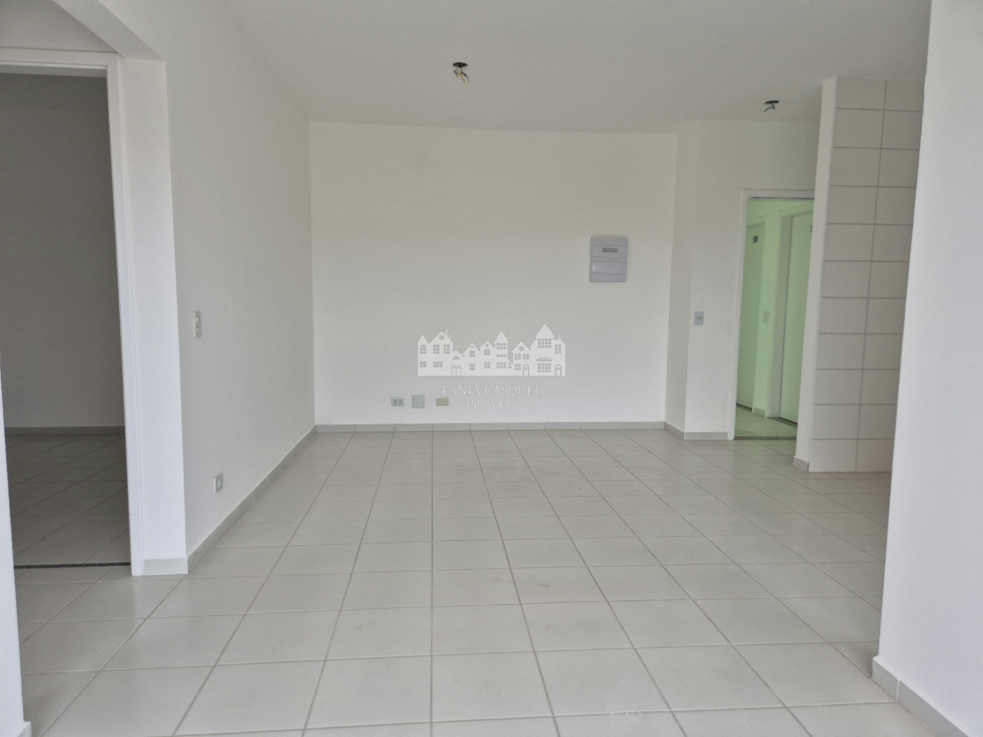 Apartamento para alugar com 2 quartos, sendo 1 suíte, em Jardim das Palmeiras, Atibaia, SP