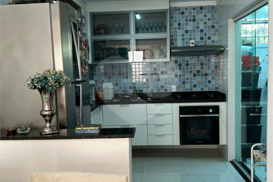 Casa à venda com 2 suítes no condomínio Independence, São Paulo - SP