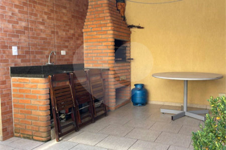 Casa Térrea à venda com 3 quartos, sendo 1 suíte, em Vila Zelina, São Paulo, SP