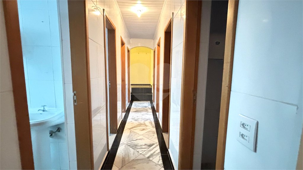 Sobrado à venda ou para alugar com 15 quartos em Tremembé, São Paulo, SP
