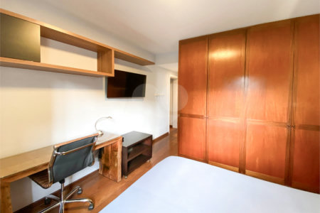 Apartamento à venda com 3 suítes em Vila Suzana, São Paulo, SP